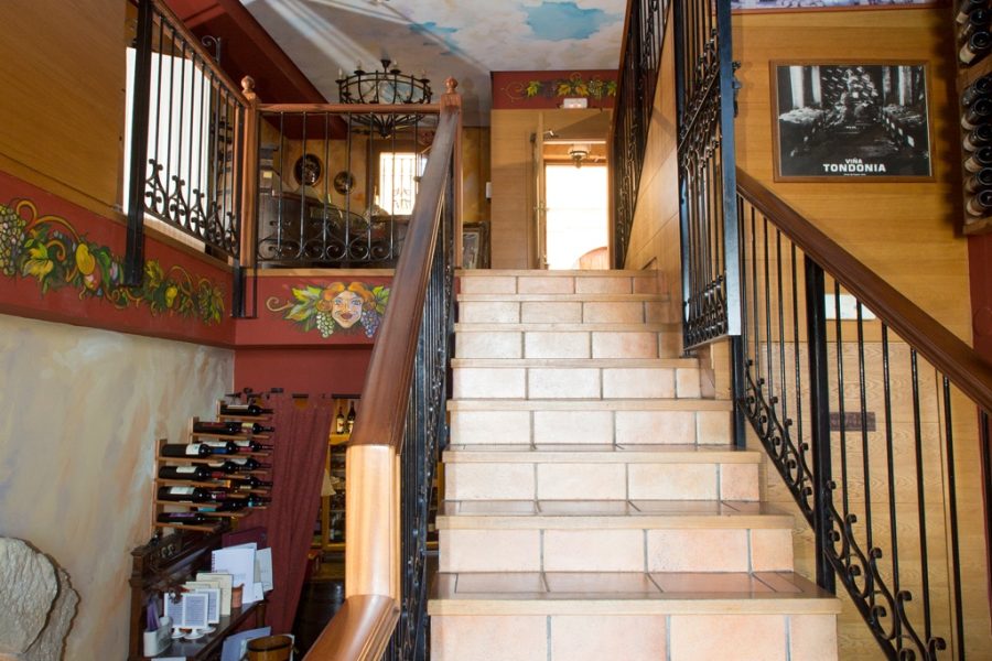 hall-de-accceso-al-restaurante